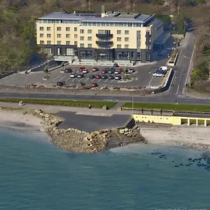 Salthill Отель